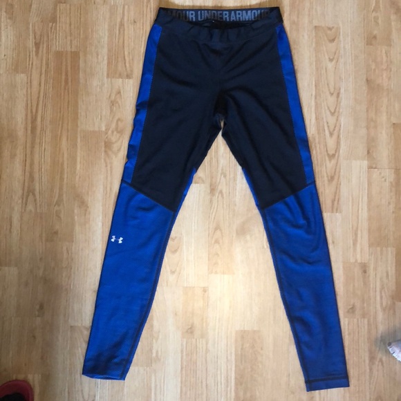 Under Armour fitted black blue cold gear. - Picture 1 of 5